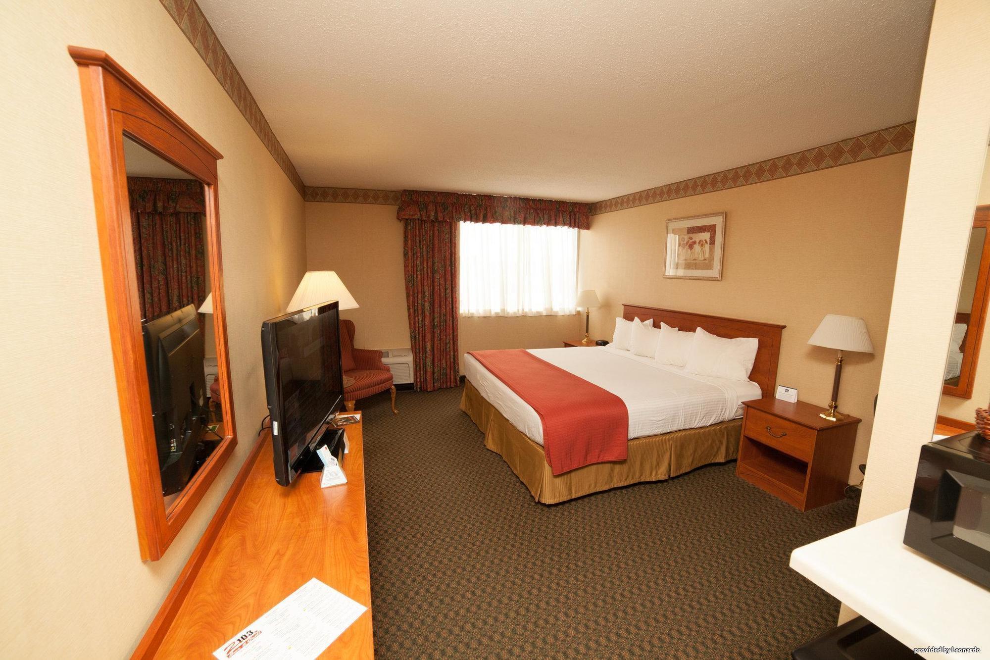 Country Inn & Suites By Radisson, Fergus Falls, Mn Eksteriør bilde